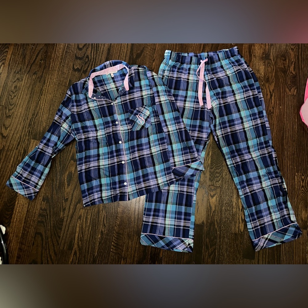 Victoria’s secret PJ set